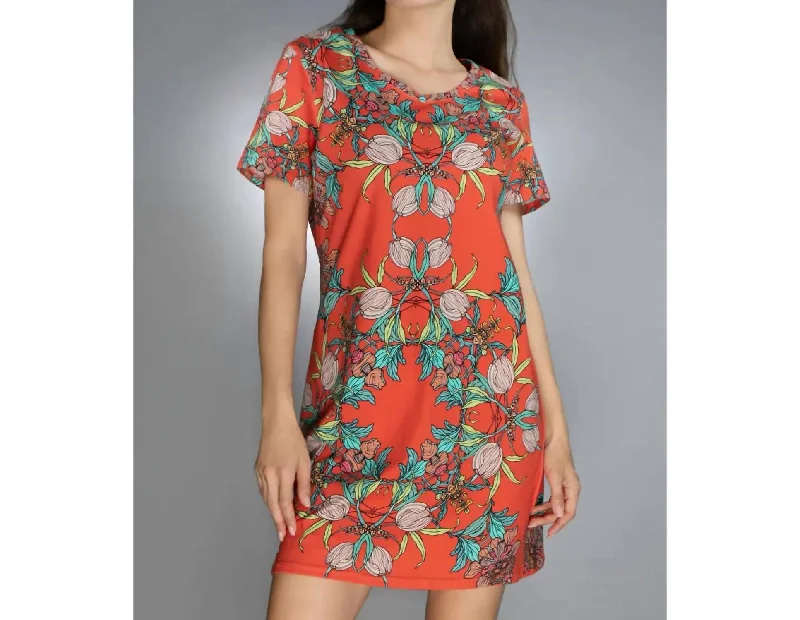 Short-Sleeve Crocus Red T-Shirt Dress