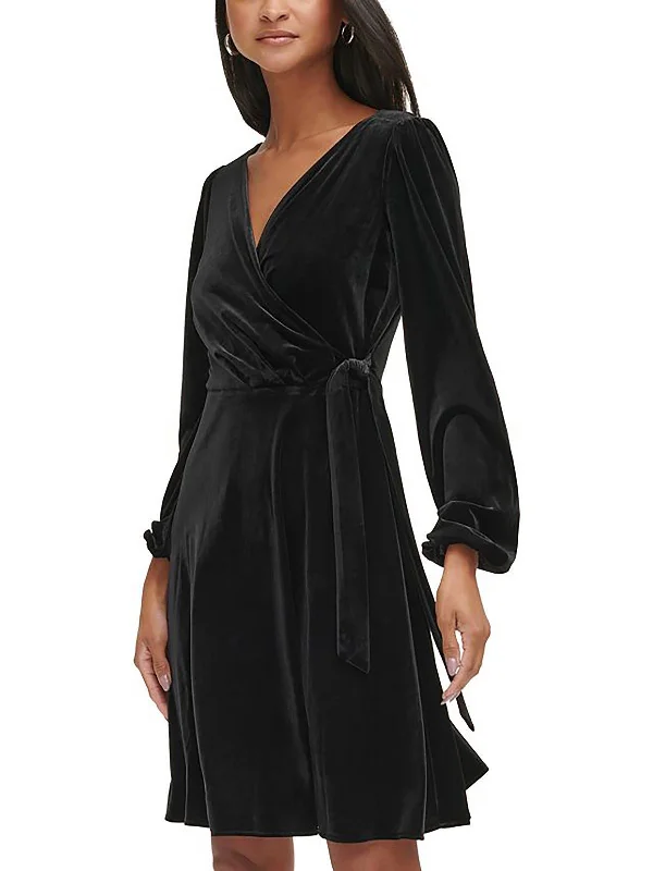 Womens Above Knee Velvet Fit & Flare Dress