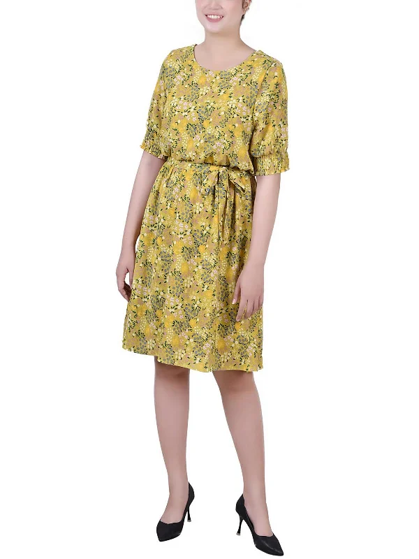 Petites Womens Crepe Printed Fit & Flare Dress