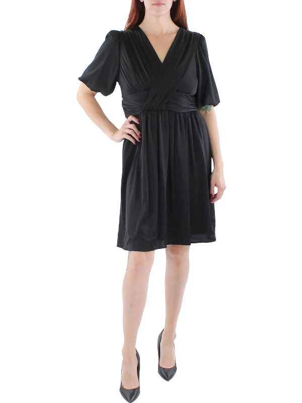 Womens Short Sleeve Midi Fit & Flare Dress