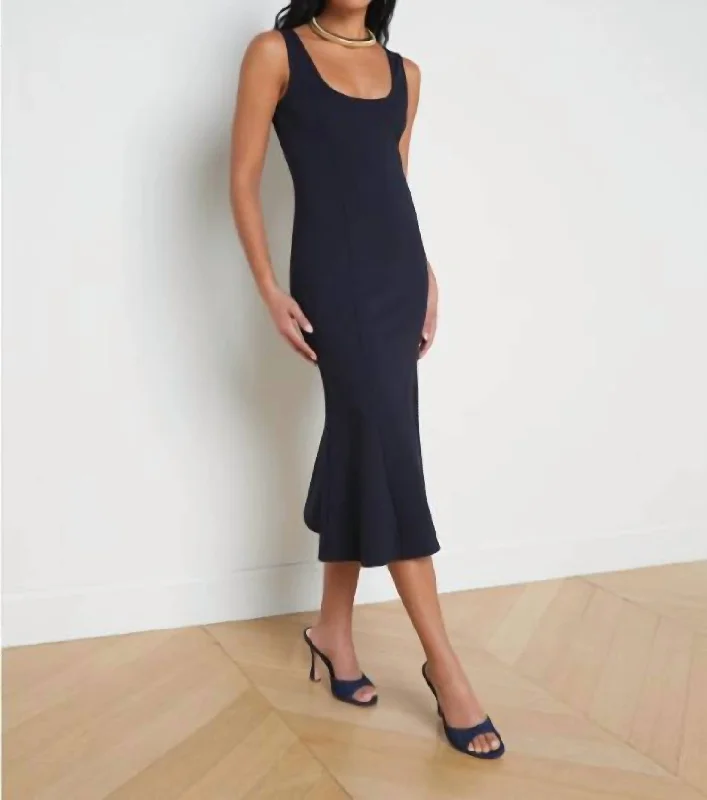 Flared Bisous Sleeveless Flared Dress In Navy