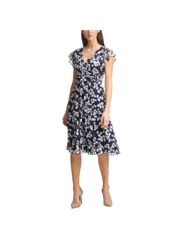 Petites Womens Floral Knee Length Fit & Flare Dress